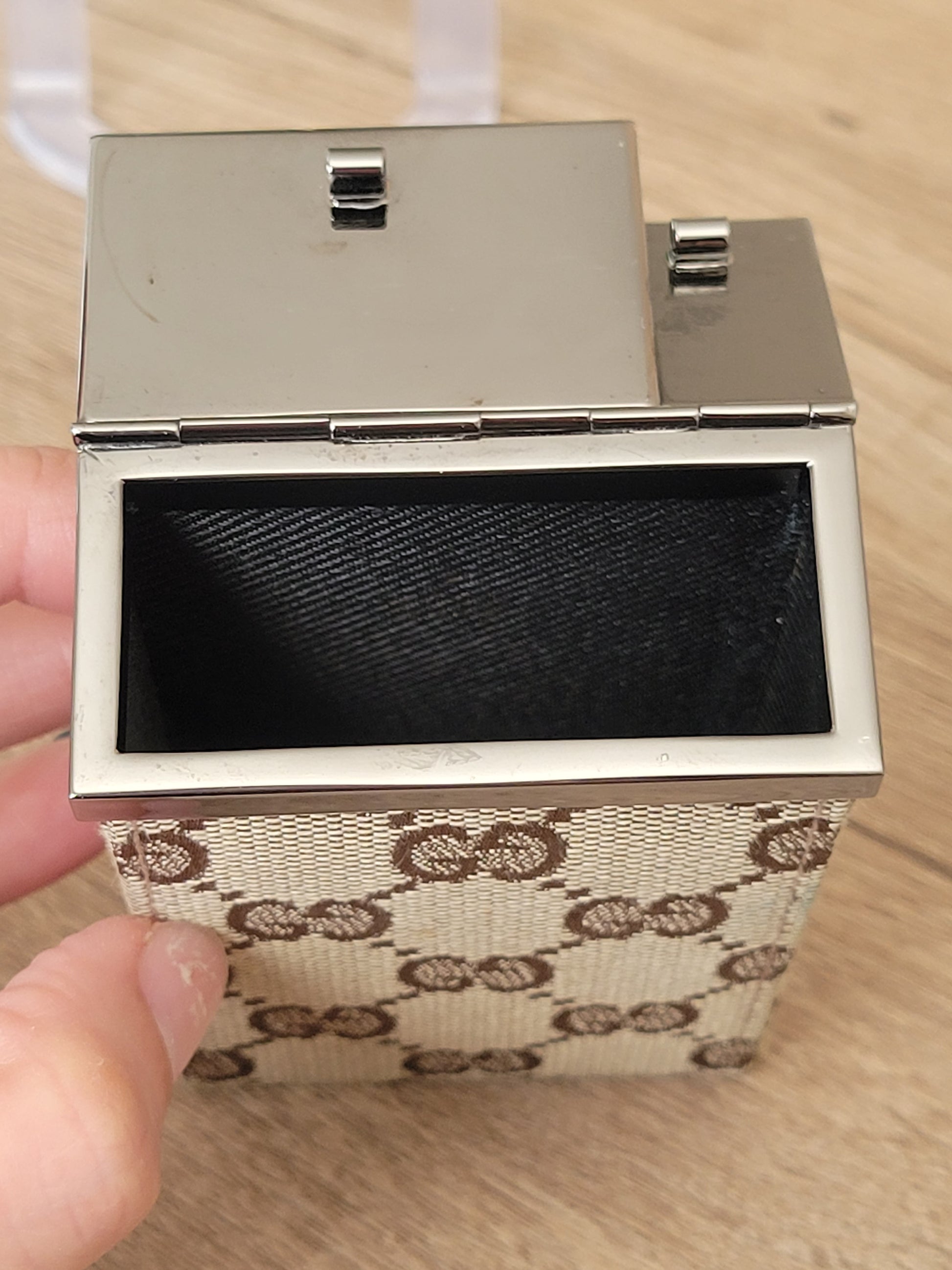 1980s Gucci Gold Mesh Metal Smoking box Cigarette Case at 1stDibs