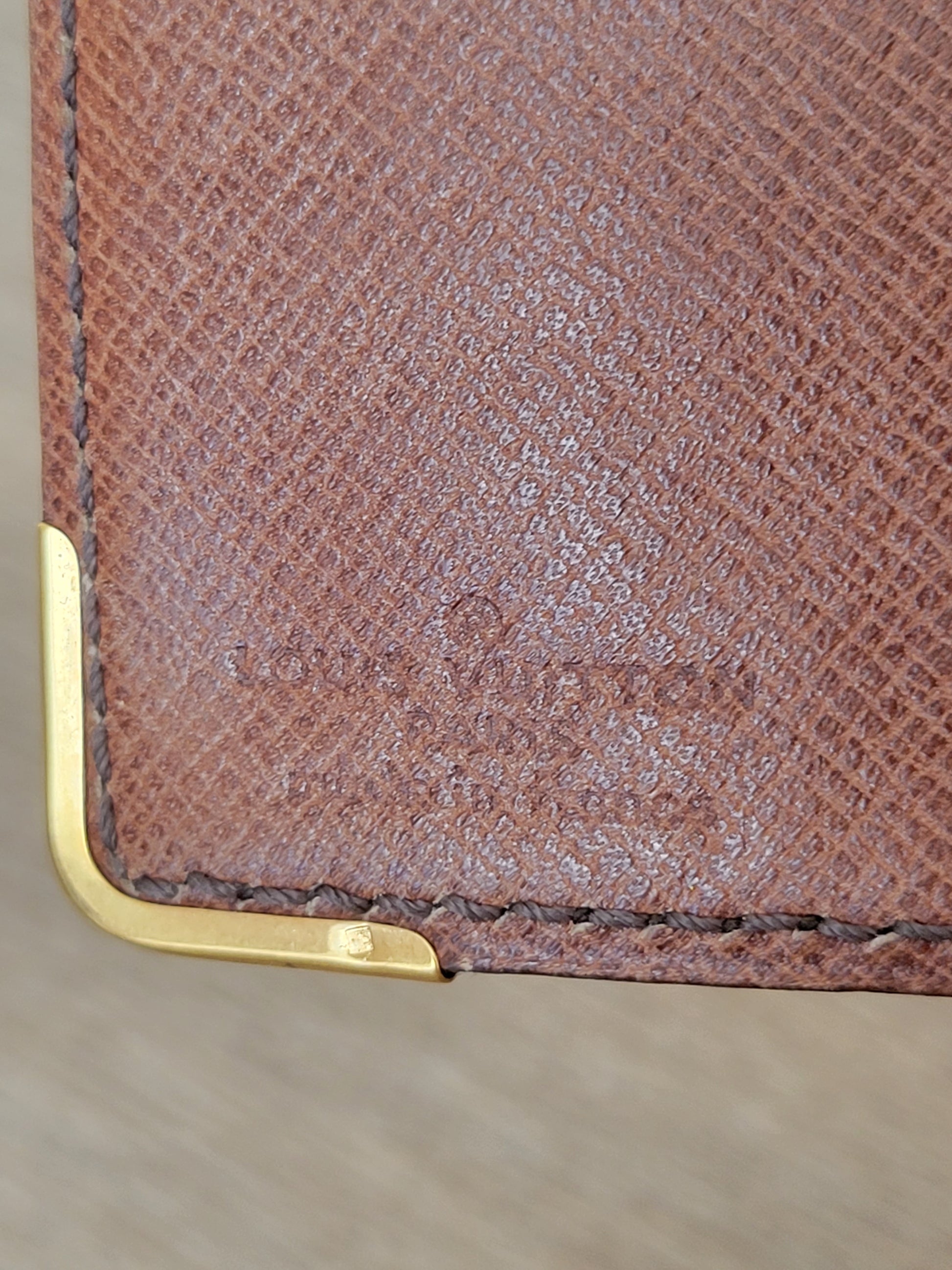 Authentic Vintage Louis Vuitton Long Wallet – The Luxe Lion Boutique