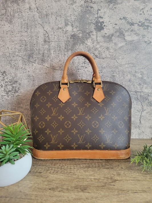 Louis Vuitton Alma PM