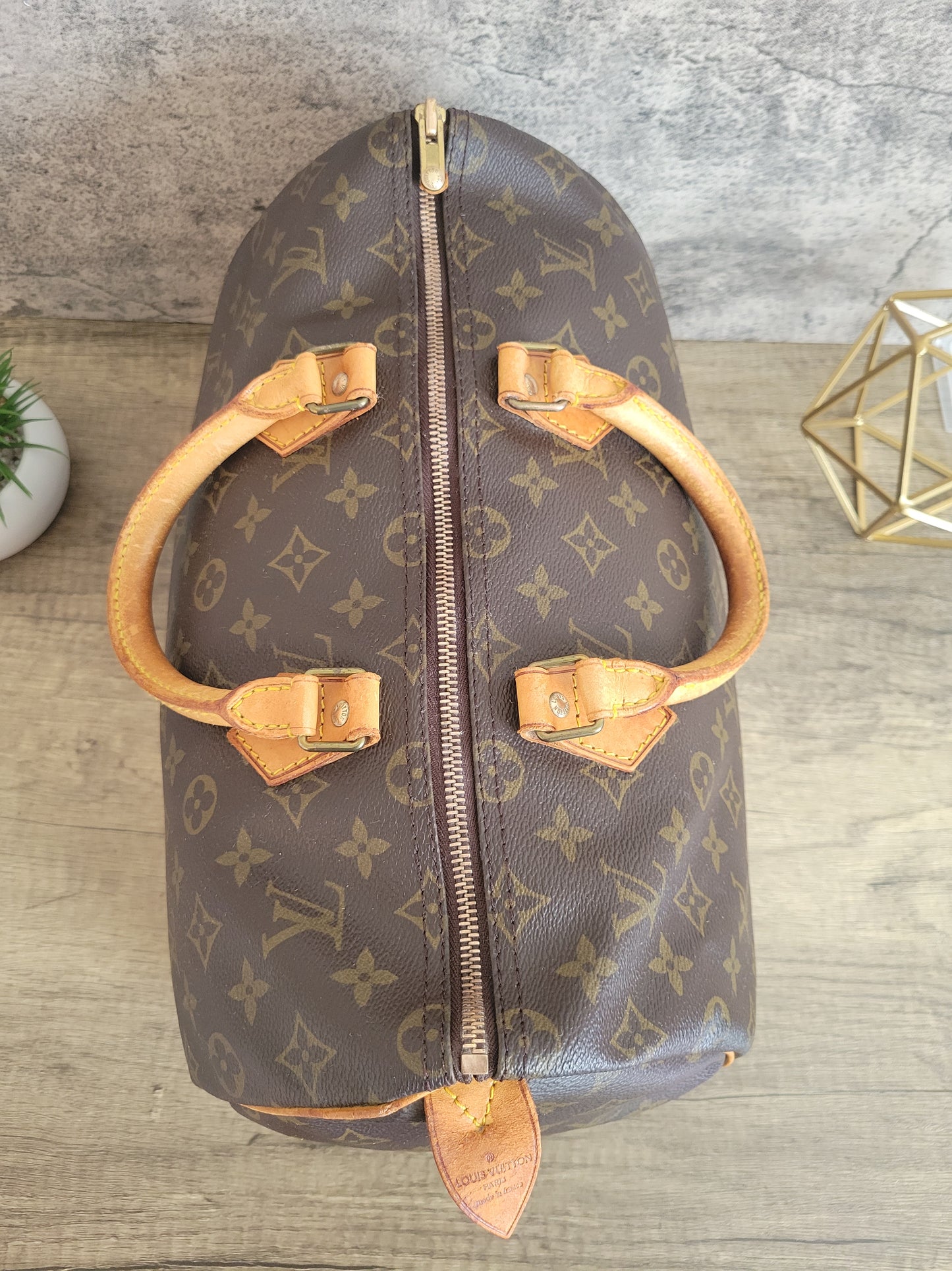 Vintage Louis Vuitton Speedy 35