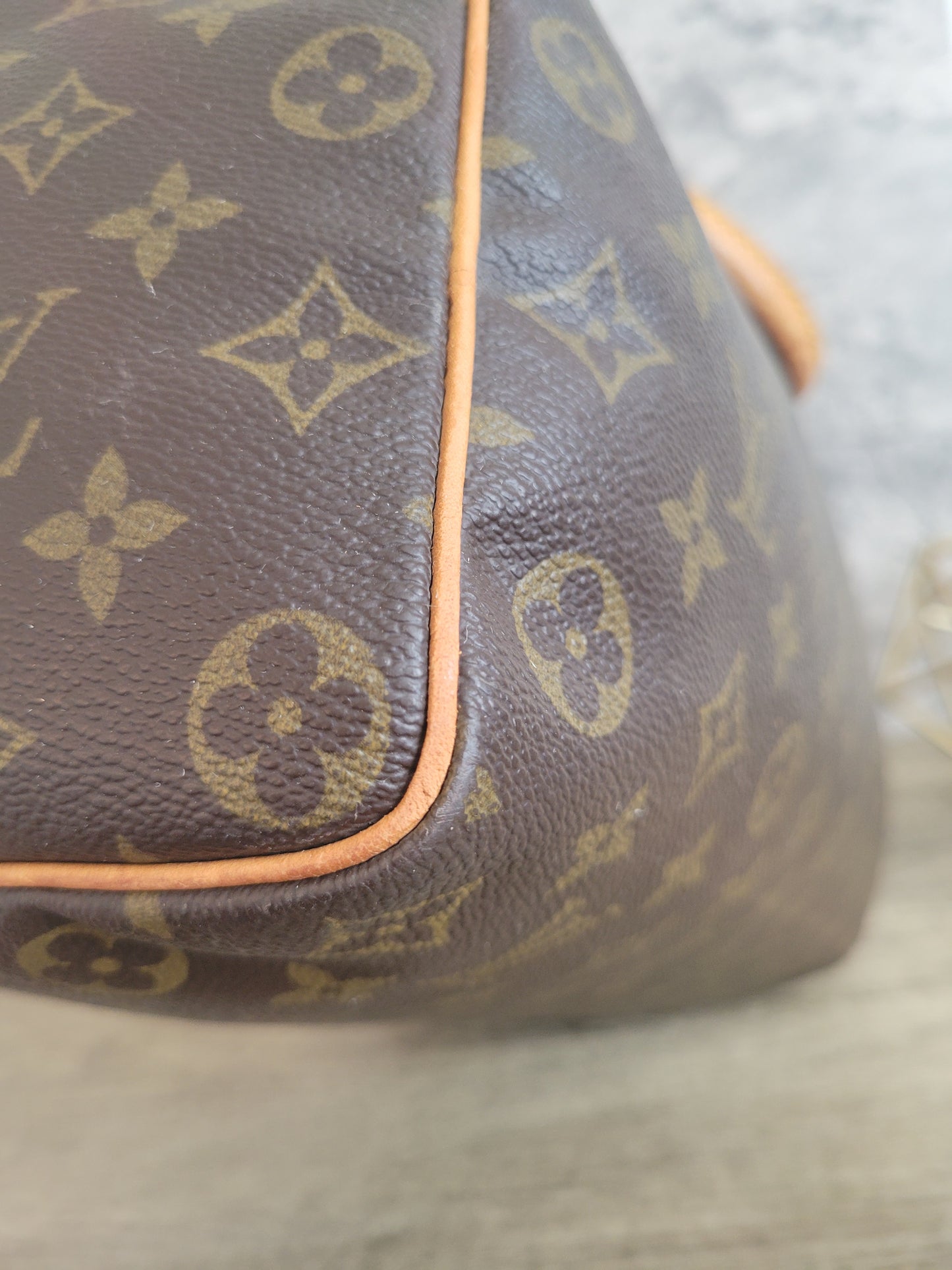 Vintage Louis Vuitton Speedy 35