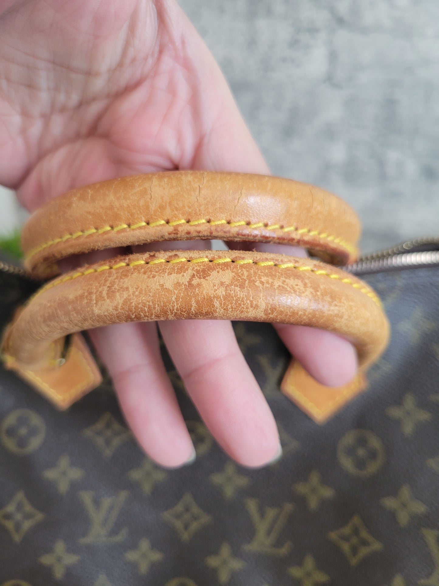 Vintage Louis Vuitton Speedy 35