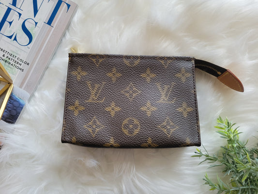 Louis Vuitton Monogram Toiletry 15 Pouch