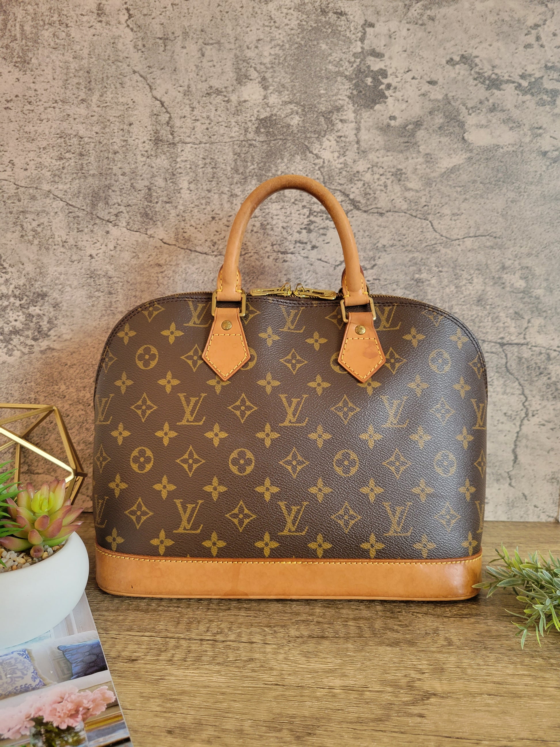 How to safely clean & condition your Louis Vuitton Alma Pm 