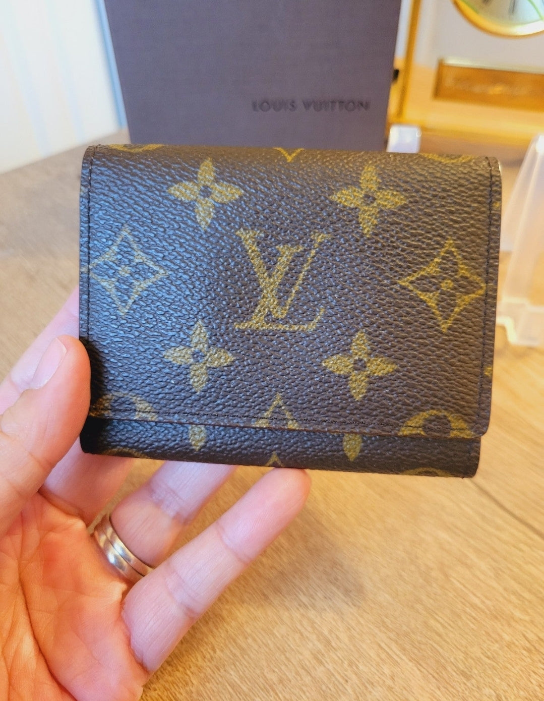 Louis Vuitton Monogram Enveloppe Carte de visite, Black