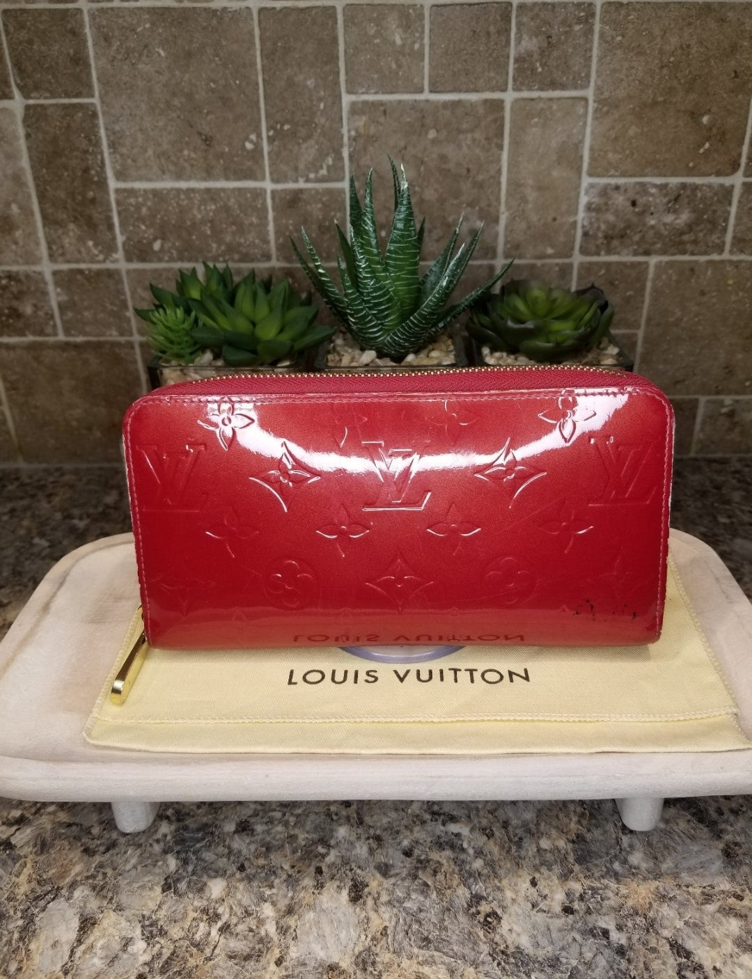 Louis Vuitton Vernis Zippy Long Wallet