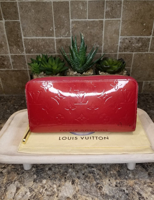 Louis Vuitton Vernis Zippy Long Wallet
