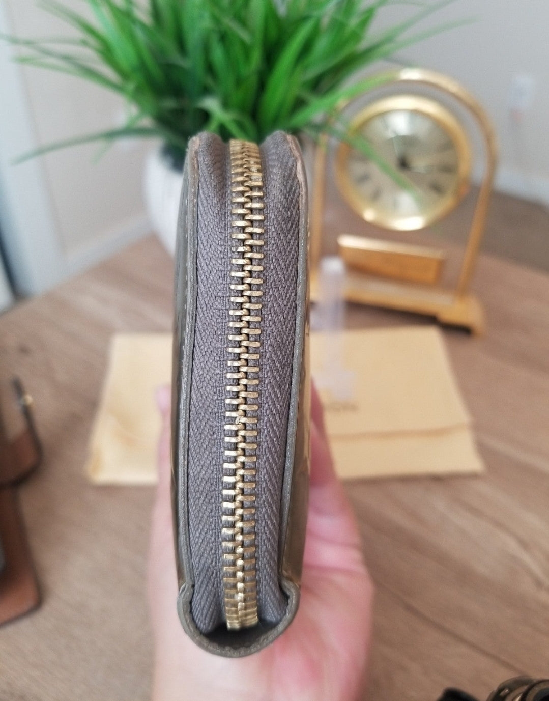 Louis Vuitton Vernis Zippy Long Wallet