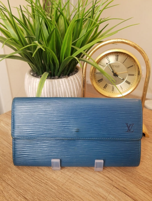 Louis Vuitton Epi Porte Feuille Sarah Leather Long Bifold Wallet