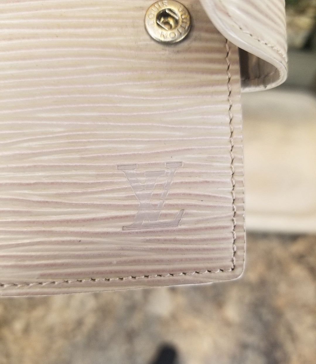 Louis Vuitton Epi Leather Mini Nano Agenda – The Luxe Lion Boutique