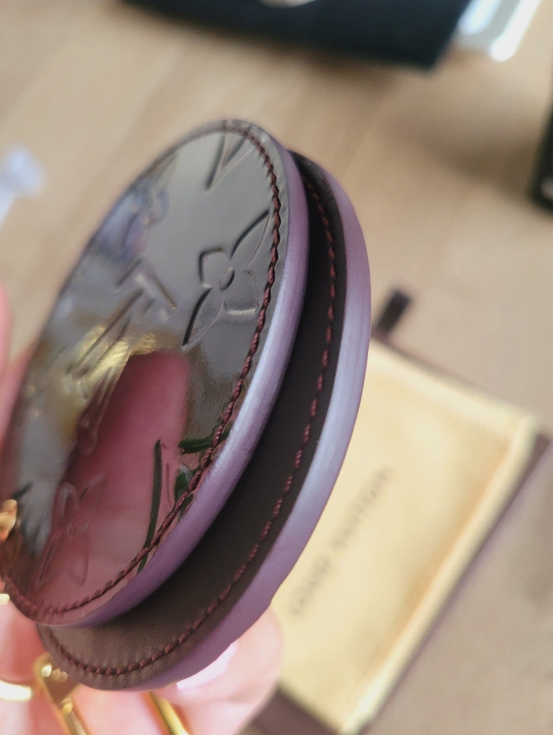 BRAND NEW Louis Vuitton Vernis Round Mirror Bag and Key Charm – The Luxe  Lion Boutique